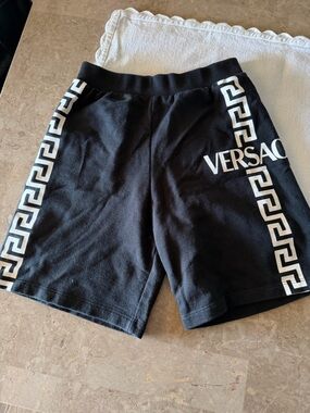 Versace kids pre owned Black Greek Key Cotton Shorts size 8